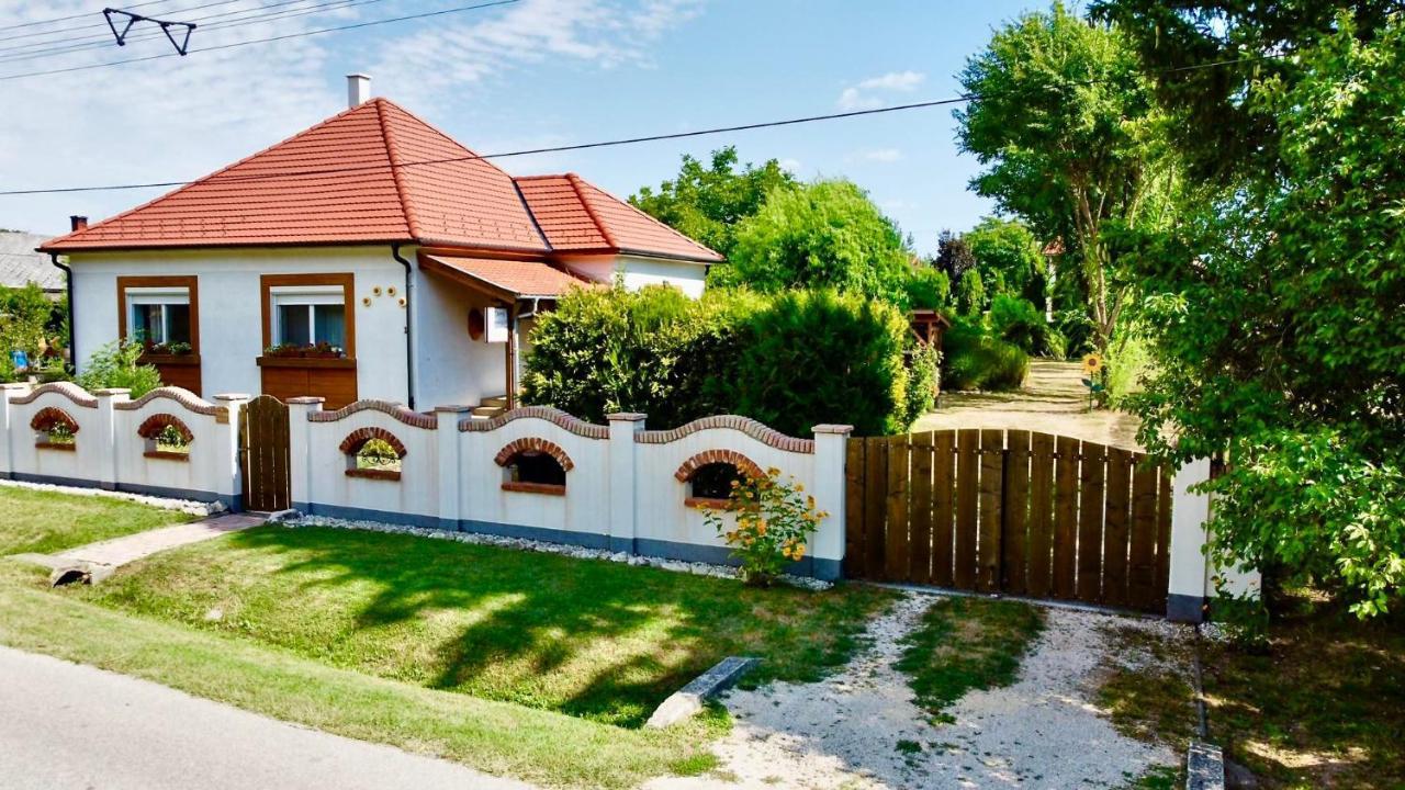 Apartament Doere Vendeghaz Bakonyszentlaszlo Zewnętrze zdjęcie